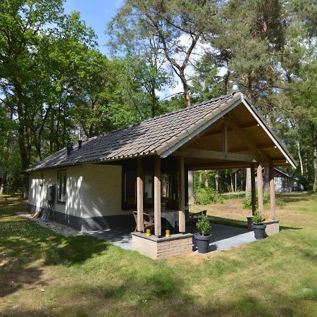 Detached Bungalow With Lovely Covered Terrace In A Nature Rich Holiday Park Stramproy Bagian luar foto