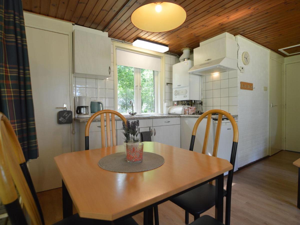 Detached Bungalow With Lovely Covered Terrace In A Nature Rich Holiday Park Stramproy Bagian luar foto