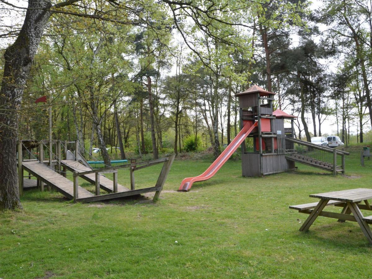 Detached Bungalow With Lovely Covered Terrace In A Nature Rich Holiday Park Stramproy Bagian luar foto